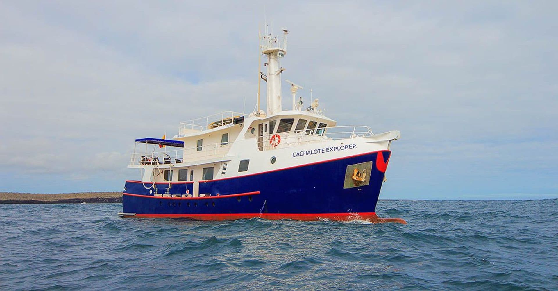 Cachalote Explorer Galapagos Cruise