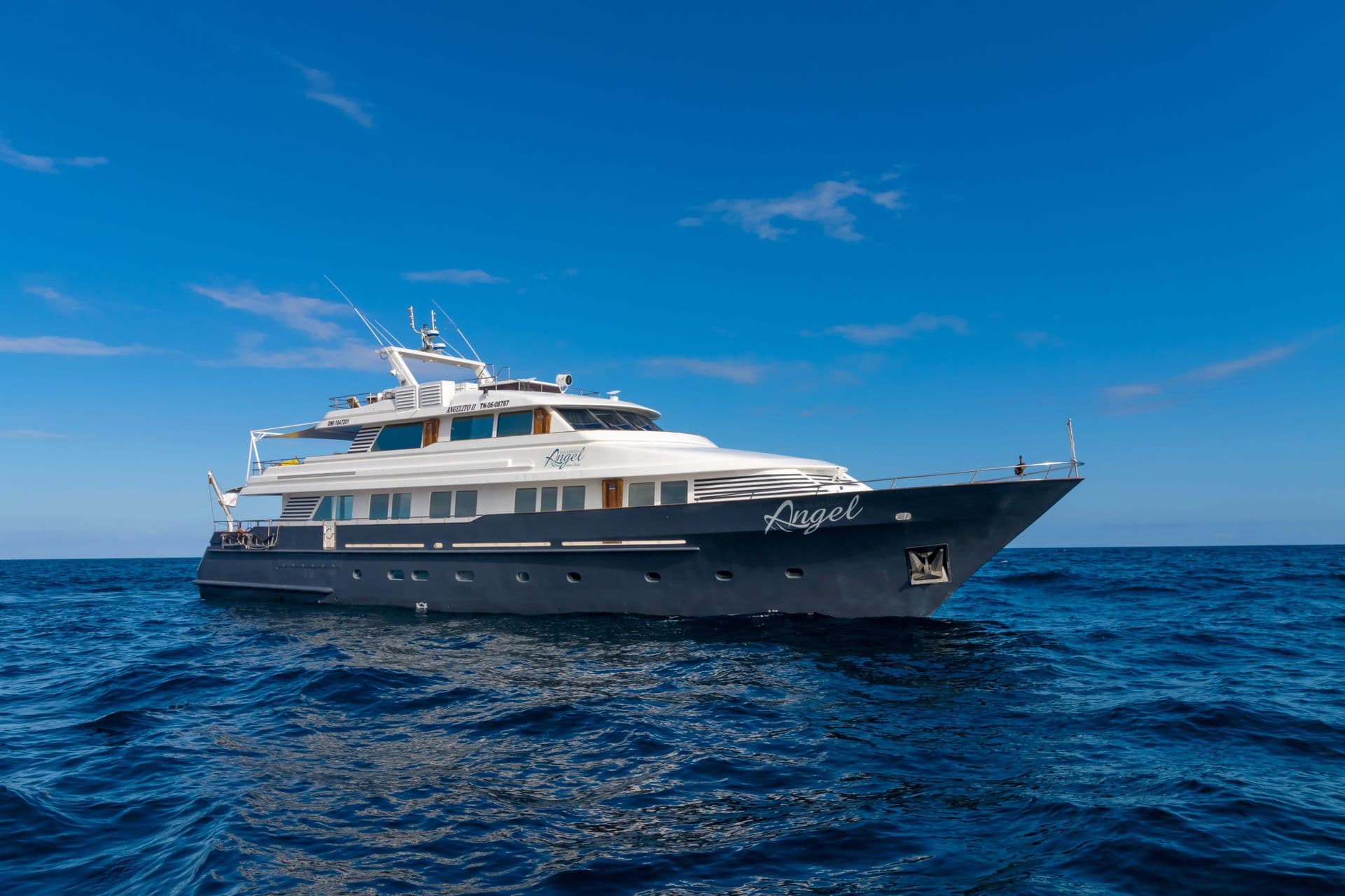 Galapagos Angel Exterior