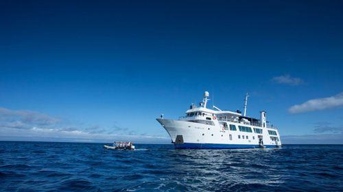 Isabela II Galapagos Cruise