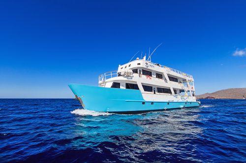 Aqua Diving Cruise Galapatours