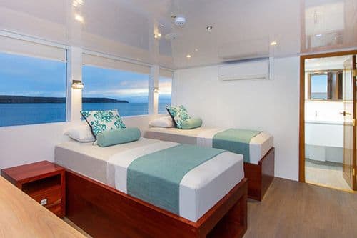 Upper Deck Superior Cabins Grand Daphne