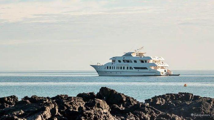Grand Queen Beatriz Galapagos Cruise
