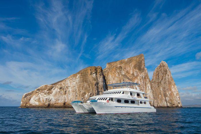 Tip Top II Galapagos Cruise+Flights